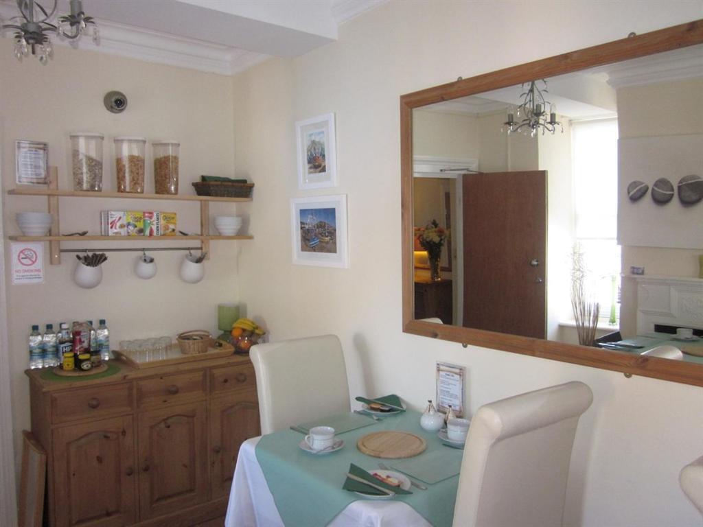 The Old Town Bed And Breakfast Хейстингс Екстериор снимка