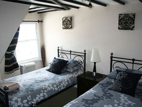 The Old Town Bed And Breakfast Хейстингс Екстериор снимка